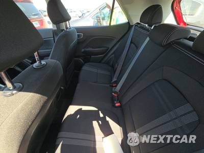 2025 Hyundai Venue SEL - zdjęcie 13 z 26 - miniatura