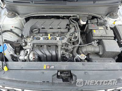 2025 Hyundai Venue SEL - zdjęcie 15 z 20 - miniatura
