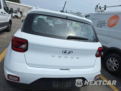 2025 Hyundai Venue SEL - zdjęcie 5 z 23 - miniatura