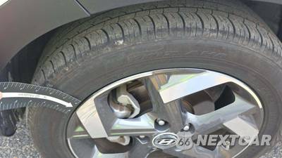 2025 Hyundai Venue SEL - zdjęcie 20 z 23 - miniatura