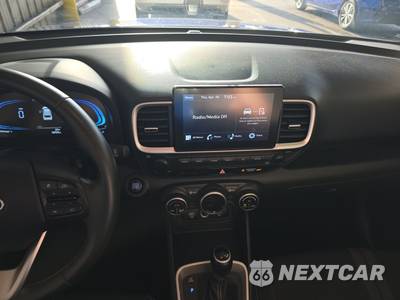 2025 Hyundai Venue SEL - zdjęcie 11 z 24 - miniatura