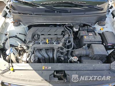 2025 Hyundai Venue SEL - zdjęcie 15 z 23 - miniatura