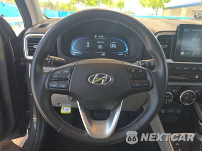 2025 Hyundai Venue SEL - zdjęcie 10 z 21 - miniatura