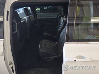 2025 Chrysler Pacifica Select 121.6" WB - zdjęcie 13 z 26 - miniatura