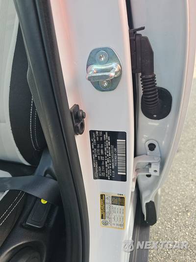 2025 Hyundai Venue SEL - zdjęcie 14 z 22 - miniatura