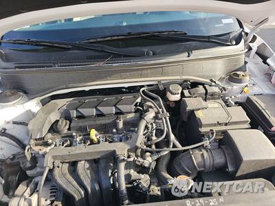 2025 Hyundai Venue SEL - zdjęcie 15 z 22 - miniatura