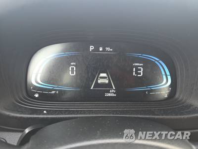 2025 Hyundai Venue SEL - zdjęcie 12 z 19 - miniatura