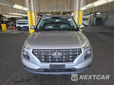 2025 Hyundai Venue SEL - zdjęcie 2 z 34 - miniatura