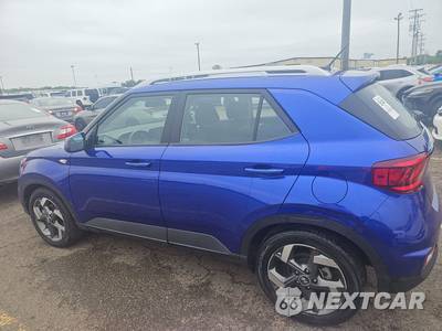 2025 Hyundai Venue SEL - zdjęcie 6 z 22 - miniatura