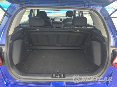 2025 Hyundai Venue SEL - zdjęcie 16 z 22 - miniatura