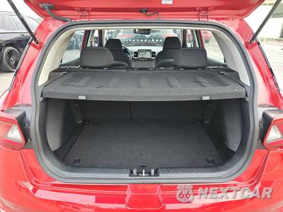 2025 Hyundai Venue SEL - zdjęcie 16 z 18 - miniatura