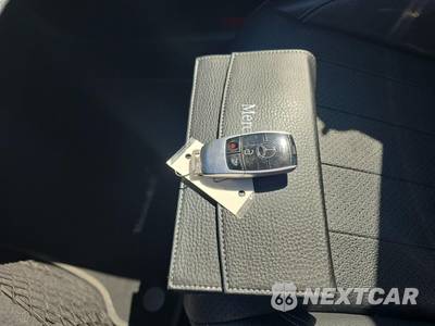 2018 Mercedes-Benz E 300 4MATIC Sedan - zdjęcie 22 z 23 - miniatura