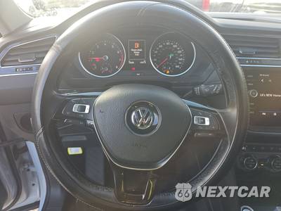 2018 Volkswagen Tiguan SE - zdjęcie 10 z 25 - miniatura