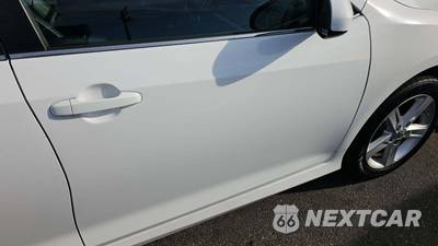 2013 Toyota Camry SE - zdjęcie 30 z 33 - miniatura