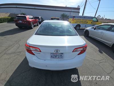 2013 Toyota Camry SE - zdjęcie 5 z 33 - miniatura