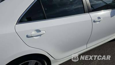2013 Toyota Camry SE - zdjęcie 25 z 33 - miniatura