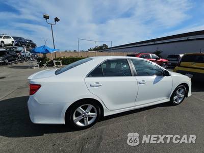 2013 Toyota Camry SE - zdjęcie 4 z 33 - miniatura