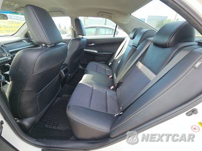 2013 Toyota Camry SE - zdjęcie 13 z 33 - miniatura