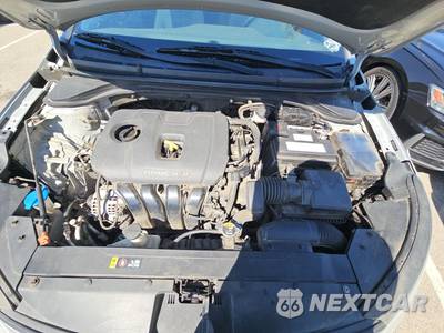 2020 Hyundai Elantra Value Edition Sedan - zdjęcie 15 z 17 - miniatura