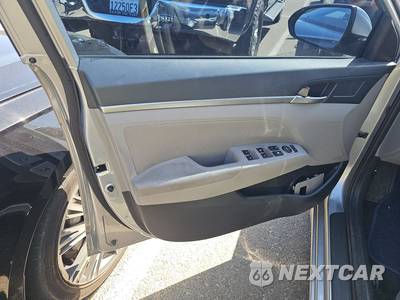 2020 Hyundai Elantra Value Edition Sedan - zdjęcie 9 z 17 - miniatura