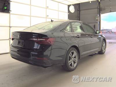 2024 Volkswagen Jetta SE - zdjęcie 4 z 22 - miniatura