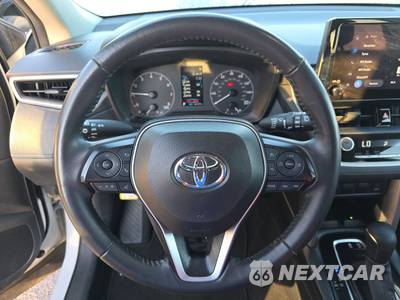 2024 Toyota Corolla Cross LE - zdjęcie 10 z 23 - miniatura