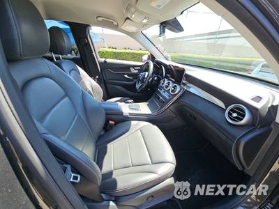 2021 Mercedes-Benz GLC 300 - zdjęcie 8 z 28 - miniatura