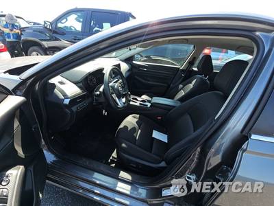2024 Nissan Altima SV - zdjęcie 7 z 31 - miniatura
