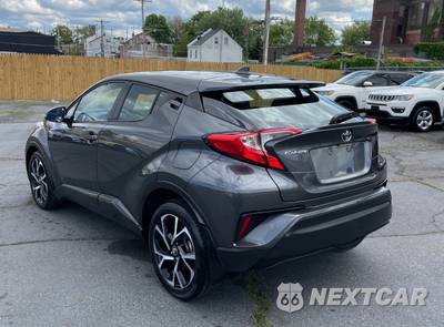 2018 Toyota C-HR XLE - zdjęcie 2 z 12 - miniatura