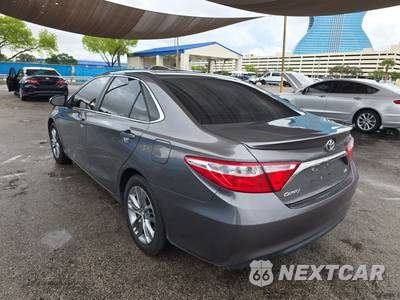 2017 Toyota Camry SE - zdjęcie 6 z 29 - miniatura