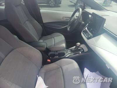 2025 Toyota Corolla SE Sedan - zdjęcie 8 z 25 - miniatura