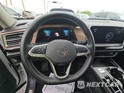 2025 Volkswagen Atlas 2.0T SE w/Technology - zdjęcie 10 z 29 - miniatura