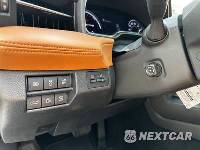 2019 Toyota Avalon Hybrid Limited - zdjęcie 15 z 34 - miniatura
