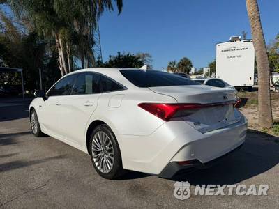 2019 Toyota Avalon Hybrid Limited - zdjęcie 6 z 34 - miniatura