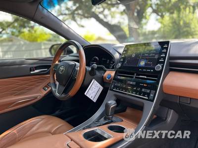 2019 Toyota Avalon Hybrid Limited - zdjęcie 8 z 34 - miniatura
