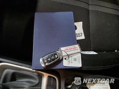 2025 Hyundai Venue SEL - zdjęcie 13 z 20 - miniatura