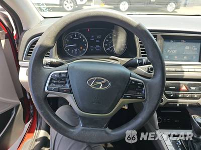 2017 Hyundai Elantra SE Sedan - zdjęcie 10 z 24 - miniatura