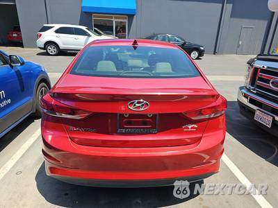 2017 Hyundai Elantra SE Sedan - zdjęcie 5 z 24 - miniatura