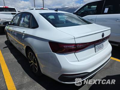 2025 Volkswagen Jetta Sport - zdjęcie 6 z 30 - miniatura