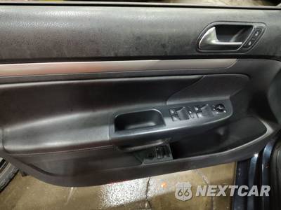 2010 Volkswagen Jetta Sedan Limited - zdjęcie 18 z 36 - miniatura
