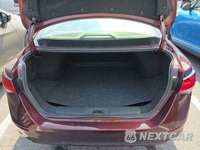 2025 Nissan Sentra SV - zdjęcie 16 z 17 - miniatura