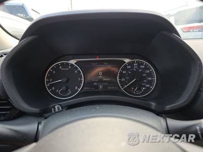 2025 Nissan Sentra SV - zdjęcie 12 z 17 - miniatura