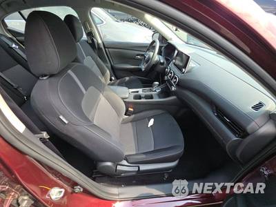 2025 Nissan Sentra SV - zdjęcie 8 z 17 - miniatura