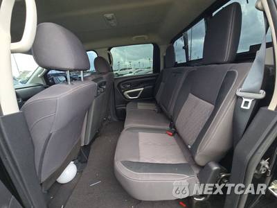 2024 Nissan TITAN SV Crew Cab Short Bed - zdjęcie 13 z 20 - miniatura