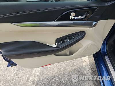 2019 Nissan Maxima SL - zdjęcie 9 z 22 - miniatura
