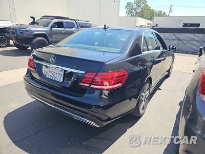 2016 Mercedes-Benz E 400 Sedan - zdjęcie 4 z 23 - miniatura