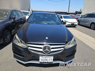 2016 Mercedes-Benz E 400 Sedan - zdjęcie 2 z 23 - miniatura