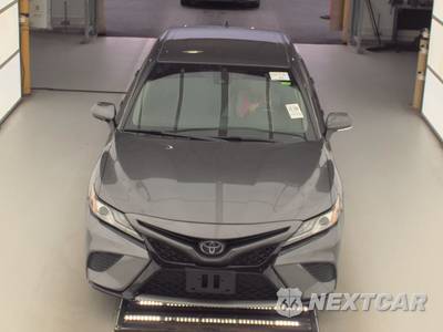 2019 Toyota Camry XSE - zdjęcie 2 z 35 - miniatura