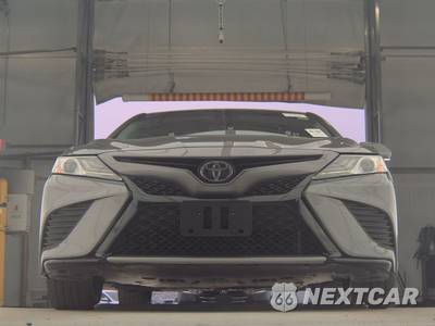 2019 Toyota Camry XSE - zdjęcie 3 z 35 - miniatura