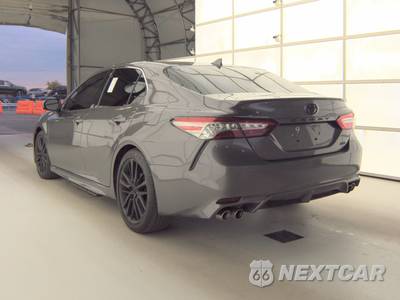 2019 Toyota Camry XSE - zdjęcie 8 z 35 - miniatura